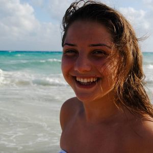 Meet your Posher, Naomi